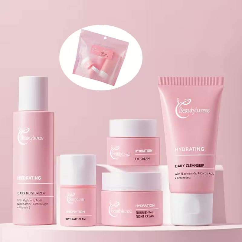 Travel Essential Hydrating Skincare Set