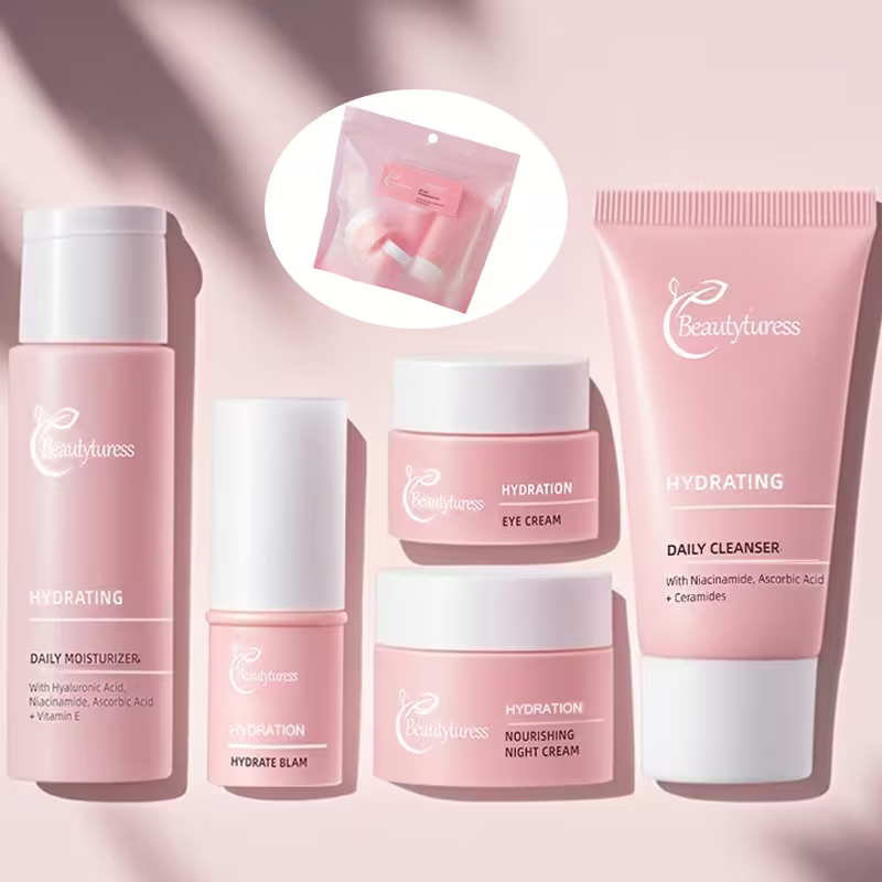 Travel Essential Hydrating Skincare Set